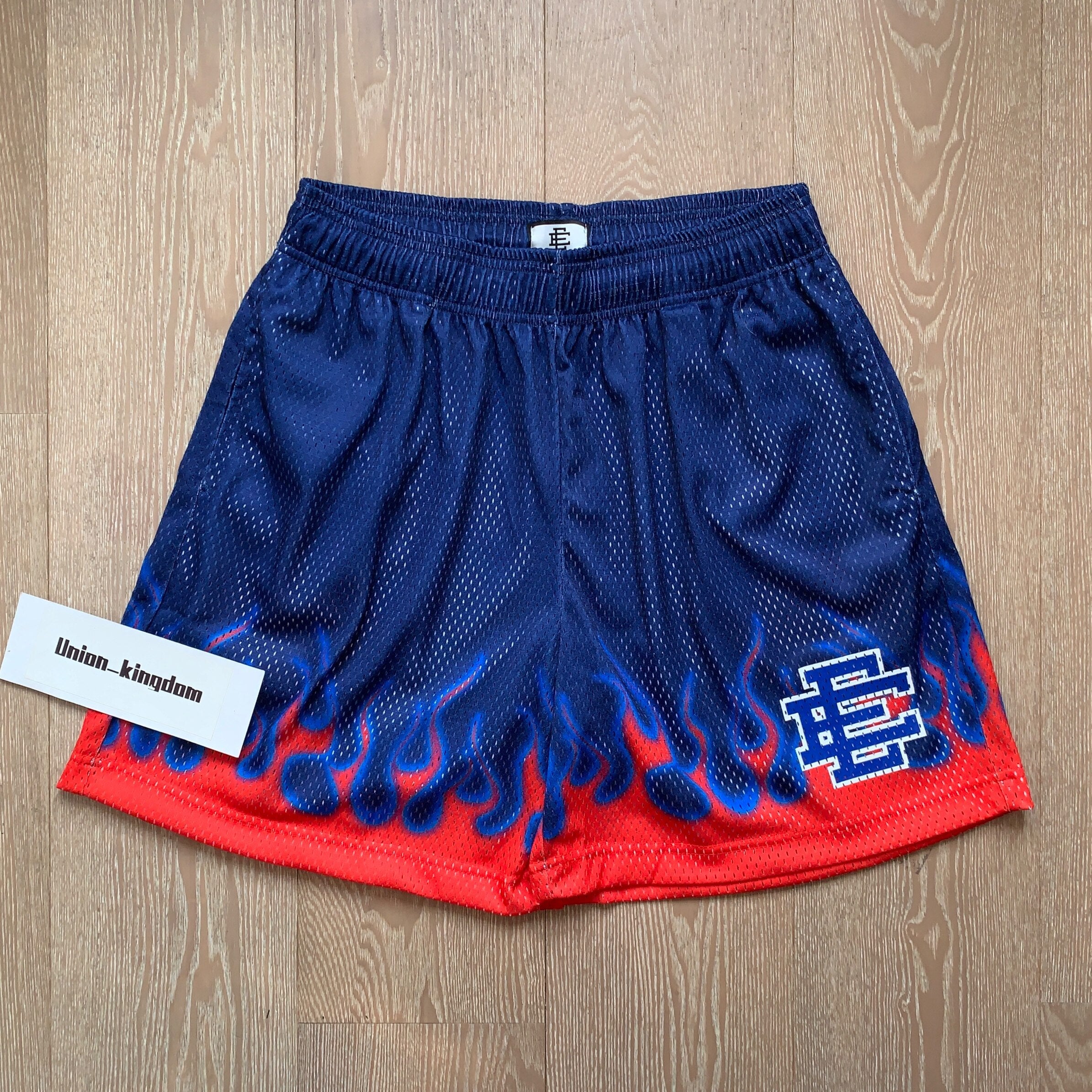 New EE American casual fitness shorts muscular men sports quarter pants mesh breathable style European and American stars with the same style